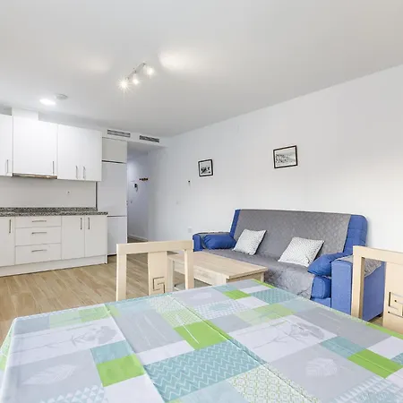 A&n Mediterranean Rooftop Escape Apartment *