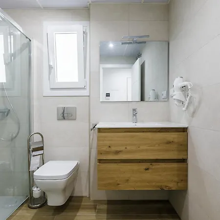 A&n Mediterranean Rooftop Escape Apartment