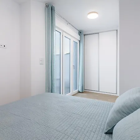 A&n Mediterranean Rooftop Escape Apartment *