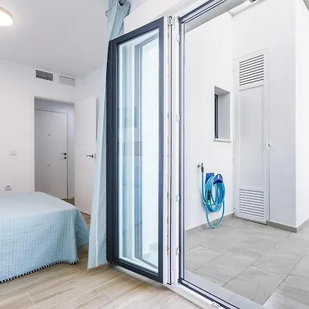 Apartment A&n Mediterranean Rooftop Escape *